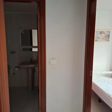 Con Piscina Y Tenis - Palace Apartman *