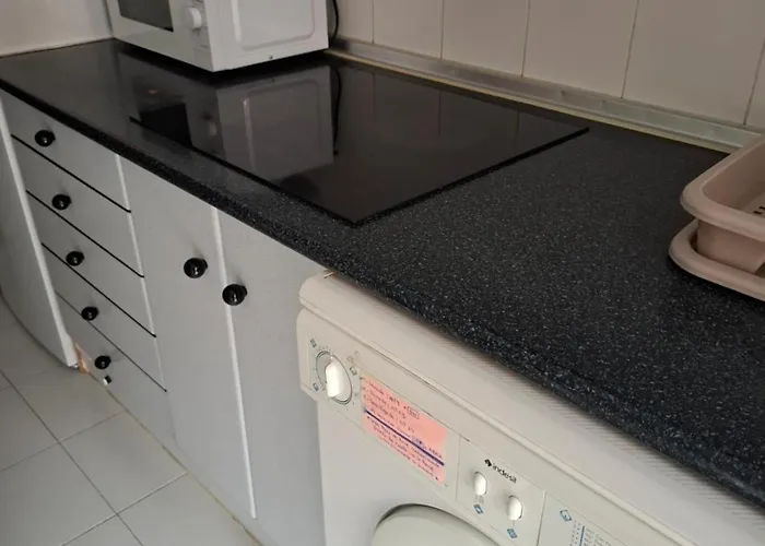 Con Piscina Y Tenis - Palace * אחו