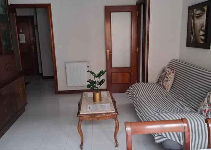 Con Piscina Y Tenis - Palace