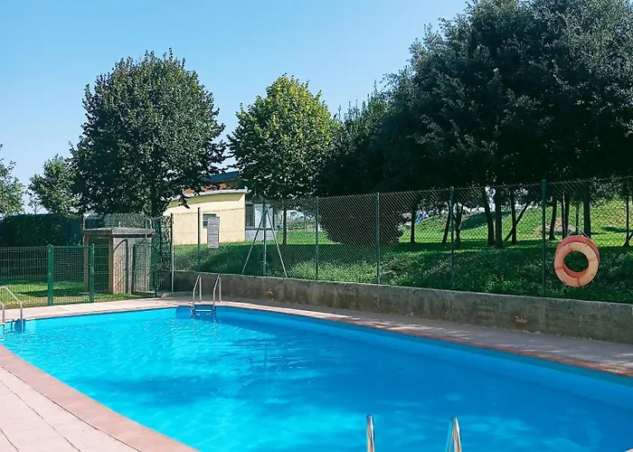 Con Piscina Y Tenis - Palace *